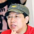 俄罗斯女人下边大黑β